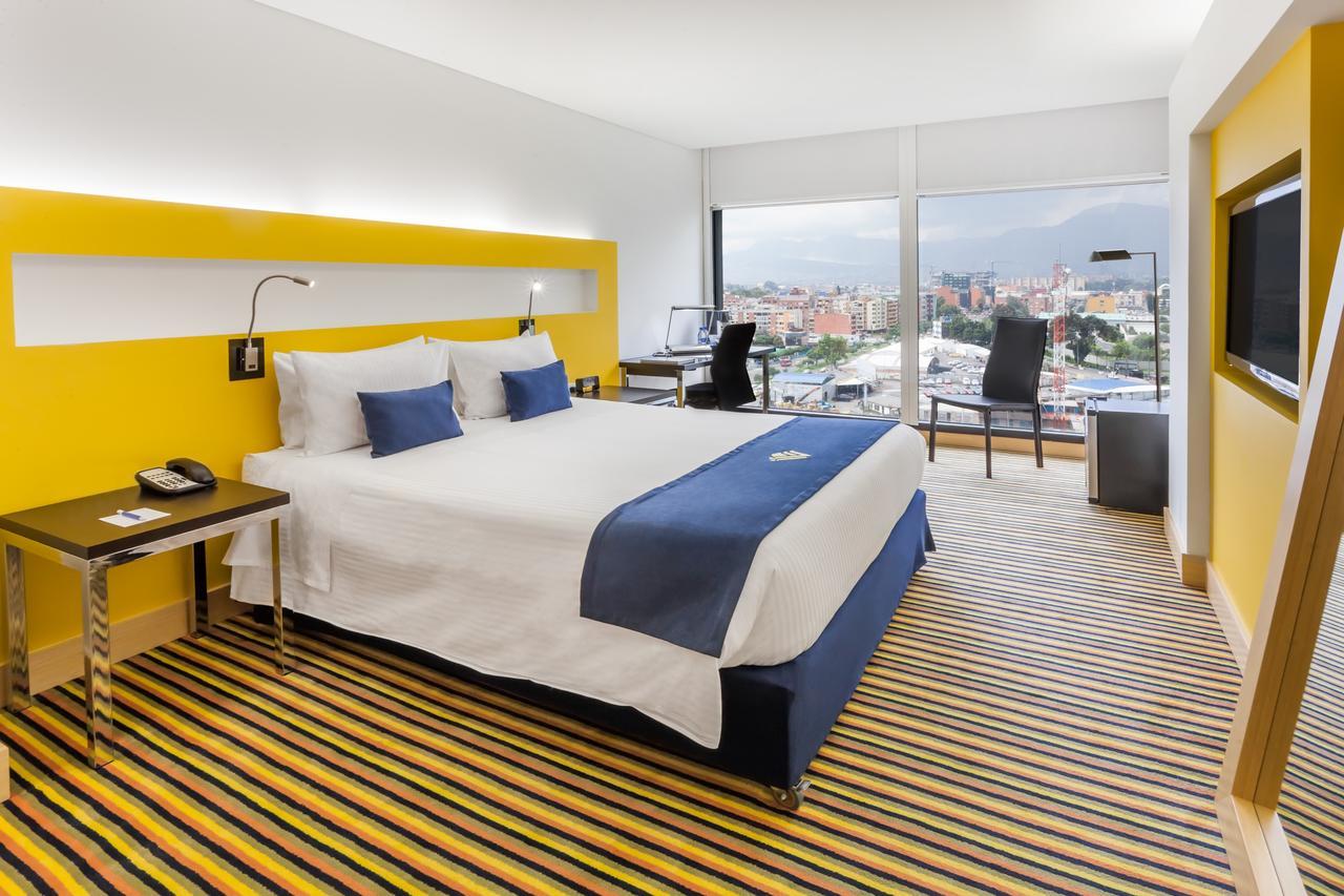 Wyndham Bogota Hotel Eksteriør billede A room at the hotel